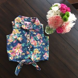 Adorable layering vest